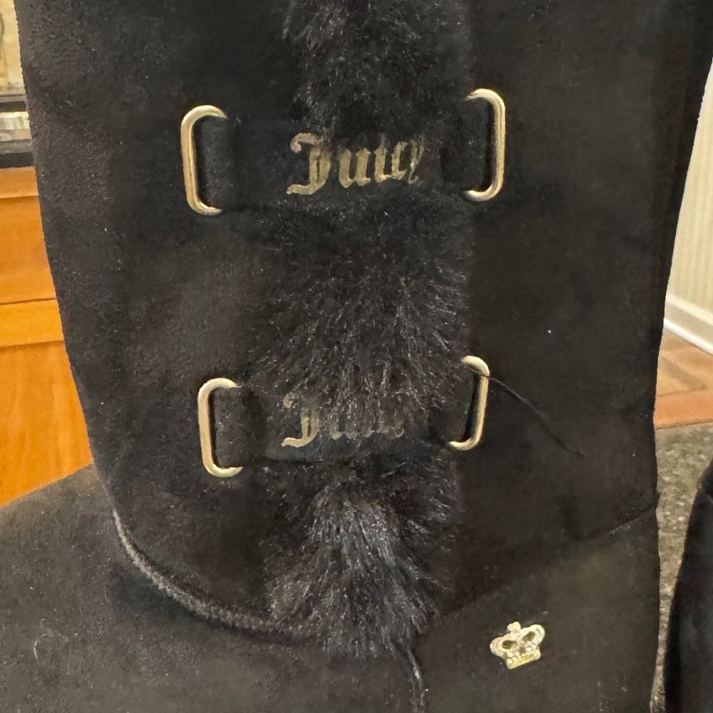 Juicy Couture Women's Faux Fur boots - Picture 2 of 7